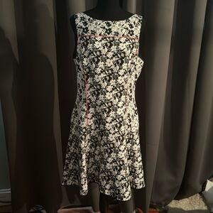 Banana Republic fit and flare dress. Black and white floral with pink accent.